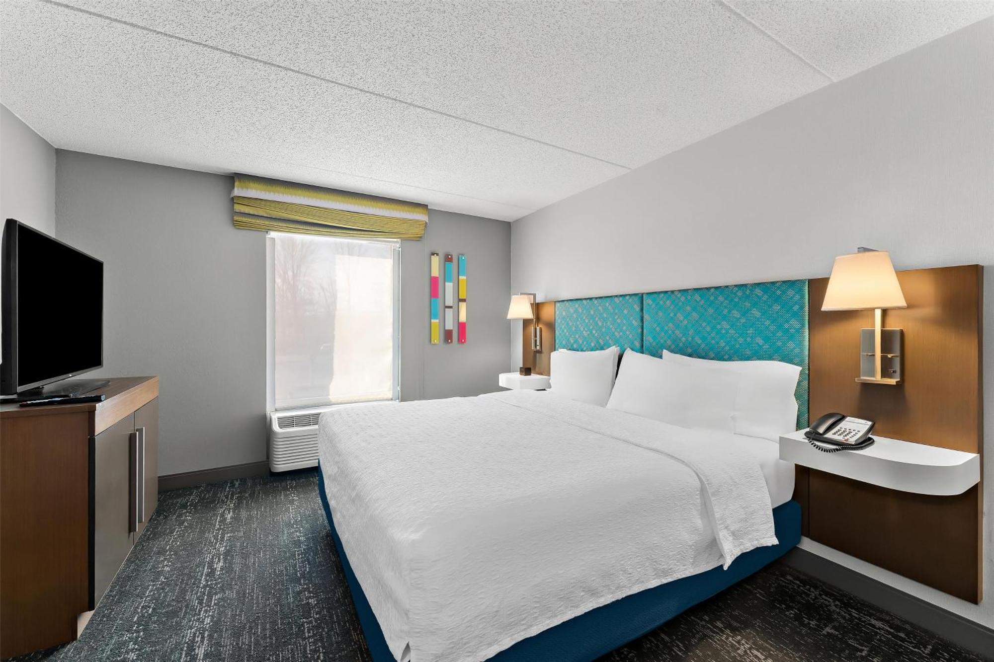 Hampton Inn & Suites Newtown Yardley Exterior foto